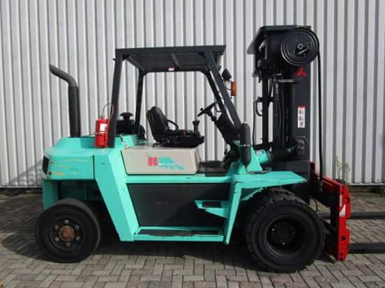 Dịch vụ nâng hạ hàng hóa tại KCN Vsip 1 Bình Dương Dịch vụ nâng hạ hàng hóa tại KCN Vsip 1 Bình Dương